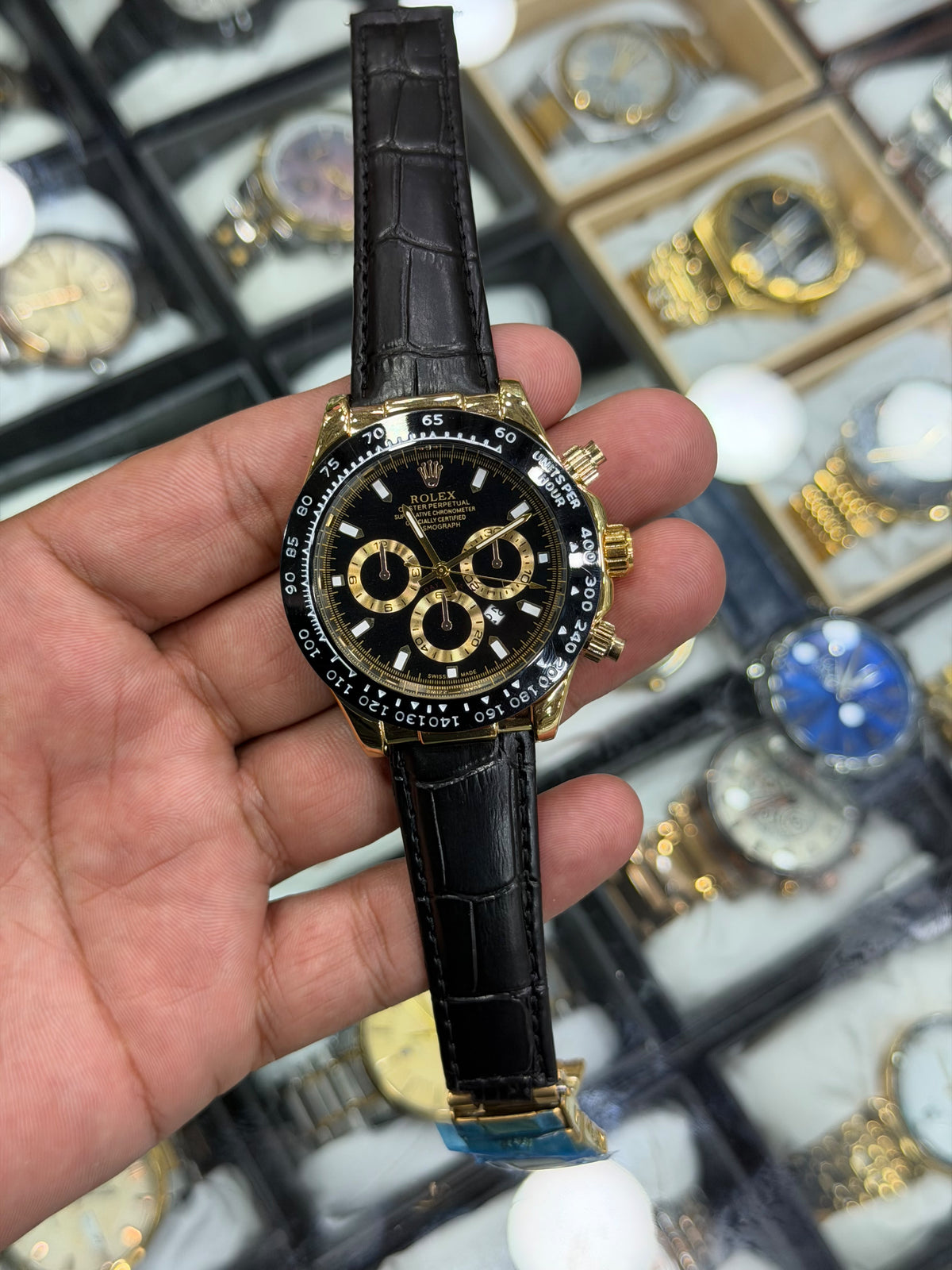 Rolex Daytona Available In Leather and Rubber Both Straps