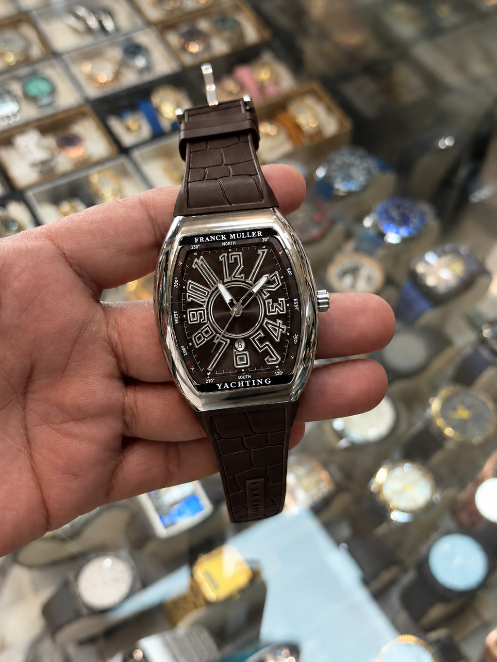 FM Yatching Available with Premium Strap