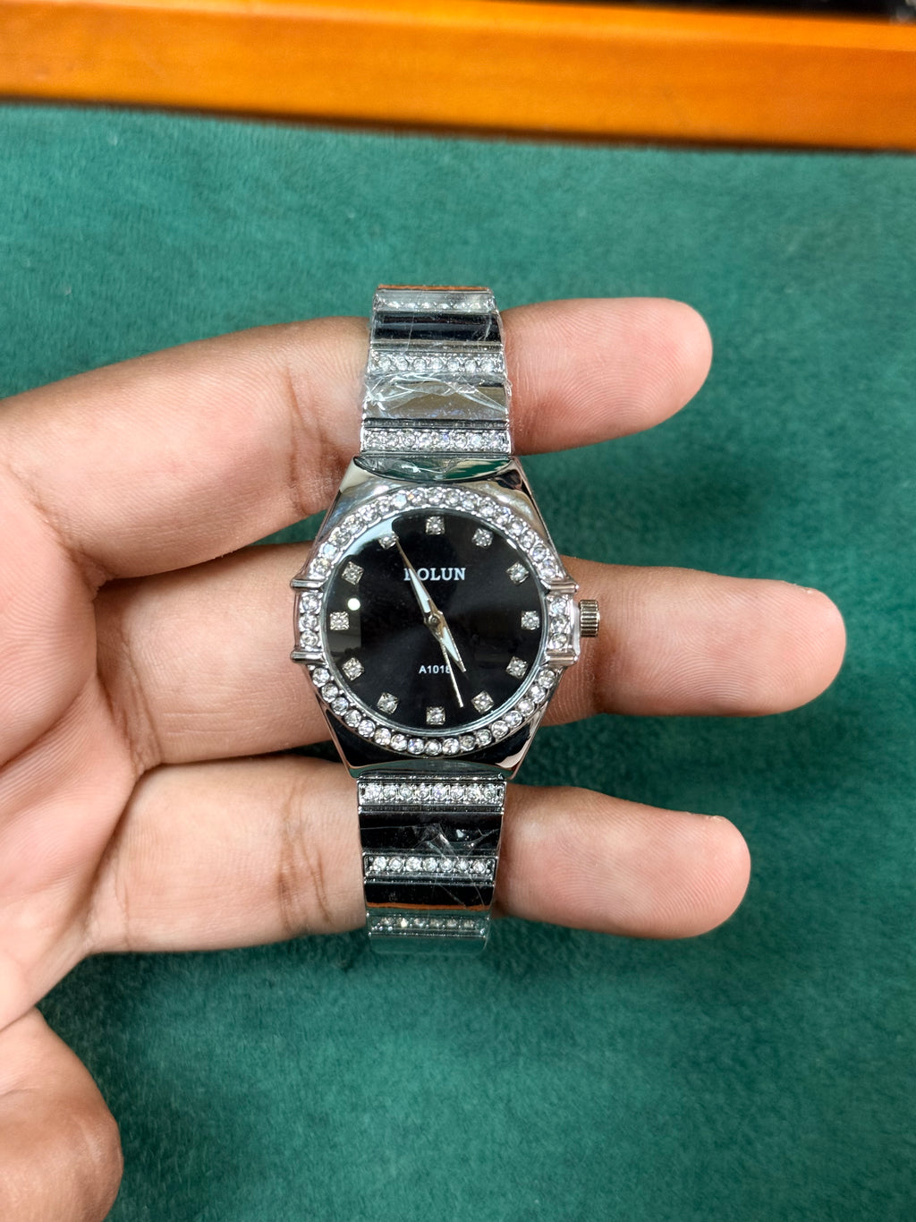 Ladies Chain Watch Black Dial