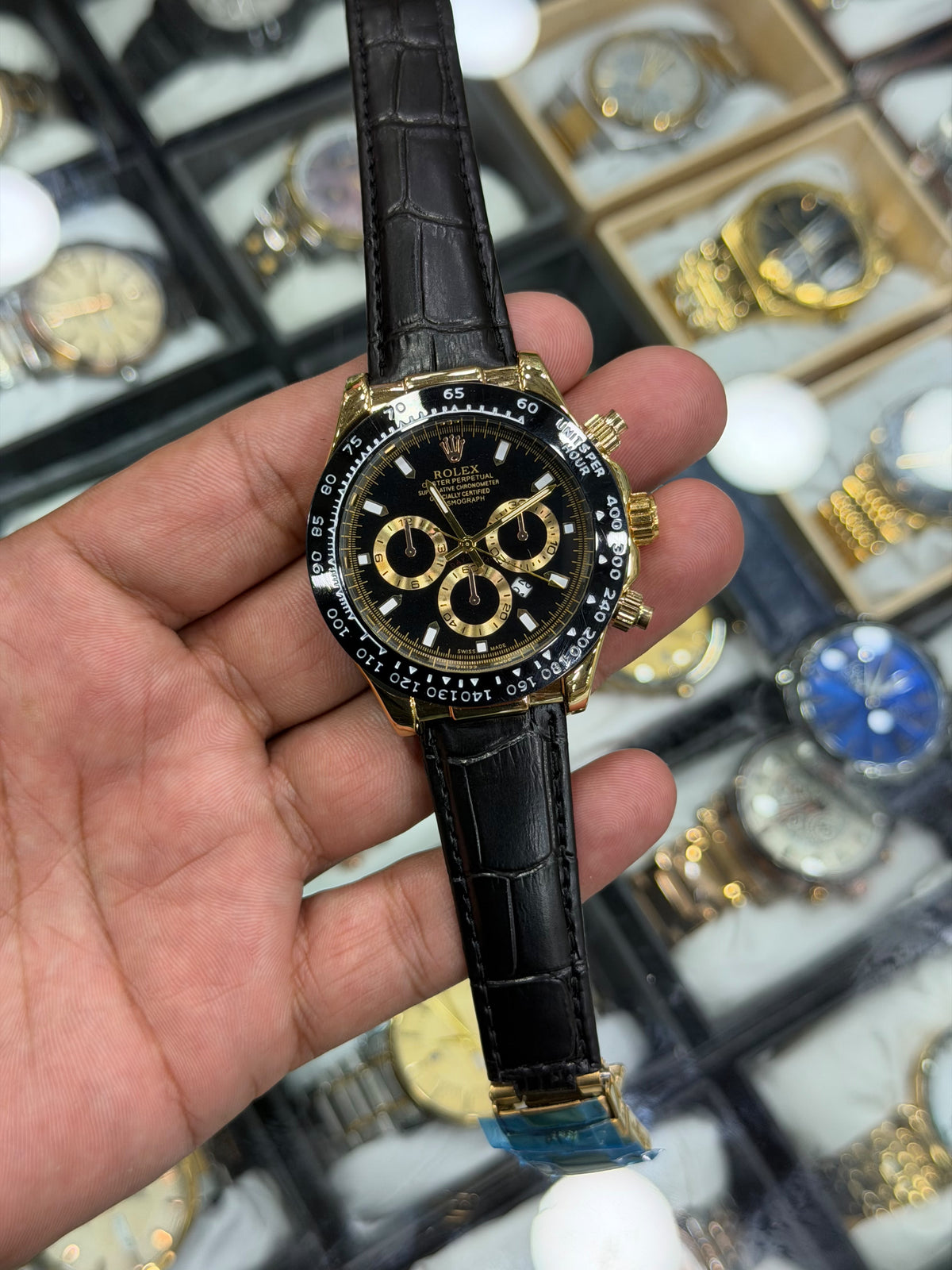 Rolex Daytona Available In Leather and Rubber Both Straps