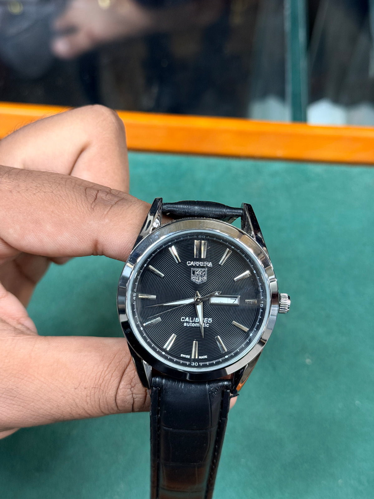TAGHEUER LEATHER STRAP WATCH