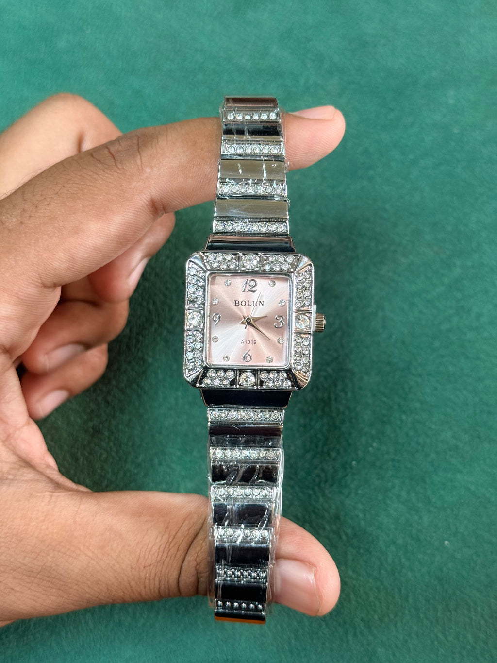 Ladies Chain Watch Pink Dial Diamond Bazzel
